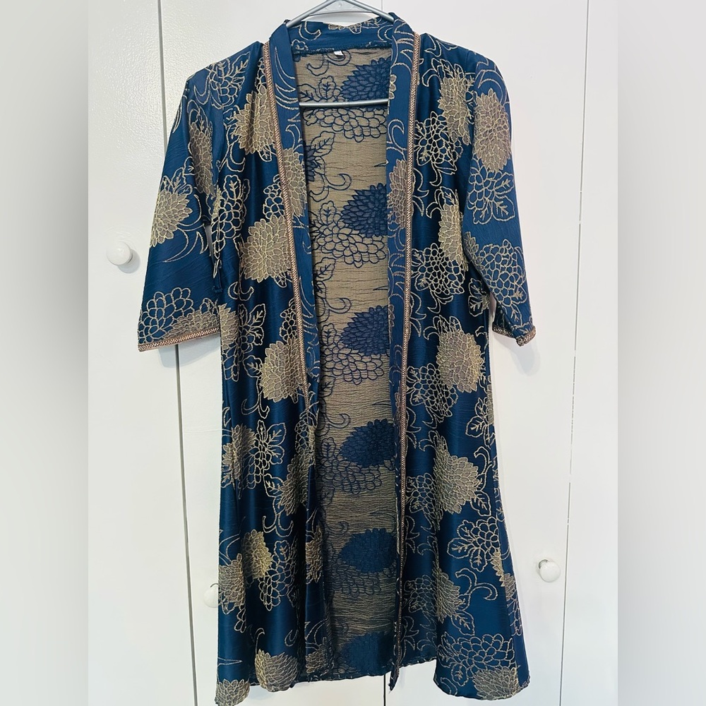 Elegant Blue and Gold Floral Kimono